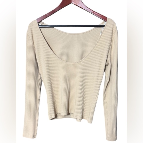 Monki Open Back Top Ribbed Beige Cream Long Sleeve Size Medium - Picture 1 of 9